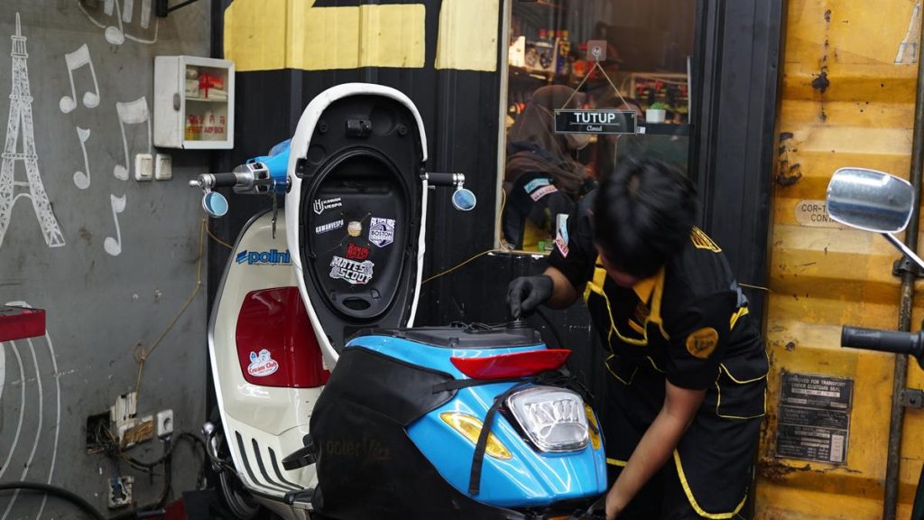 Gaya Retro Racing Bakal Jadi Tren Modifikasi Vespa pada Tahun 2024