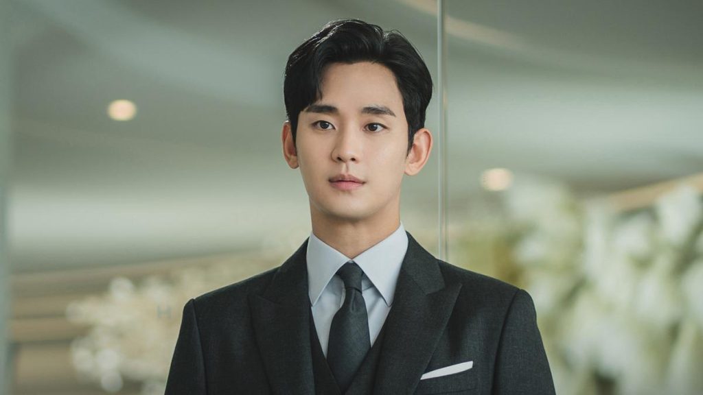 Agensi Kim Soo Hyun: Rumor Kencan dengan Kim Sae Ron Tidak Benar