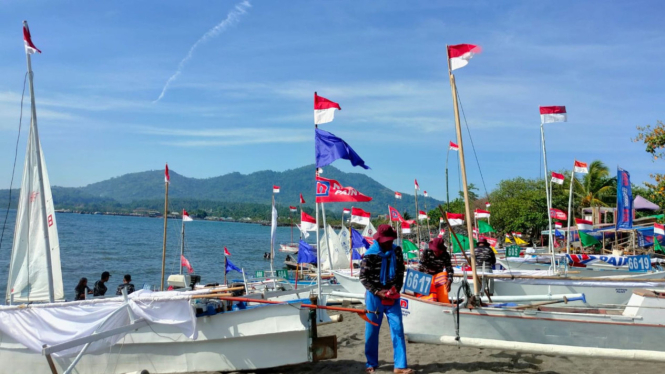 Ajak Nelayan Jaga Keberlangsungan Laut, Kemendikbudristek Gelar Lomba Perahu Layar Tradisional