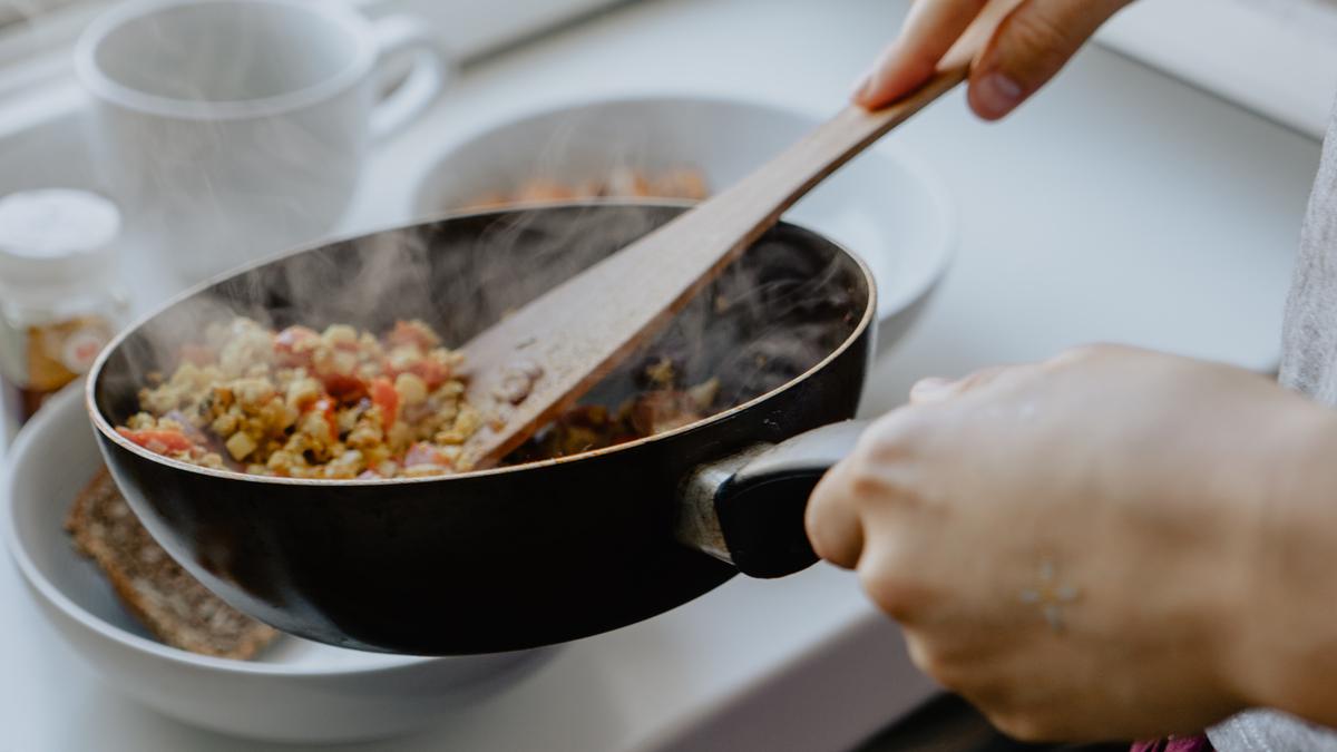 Jago Memasak, Koki Cilik dari Tiongkok Pukau Warganet dengan Keterampilan di Dapur