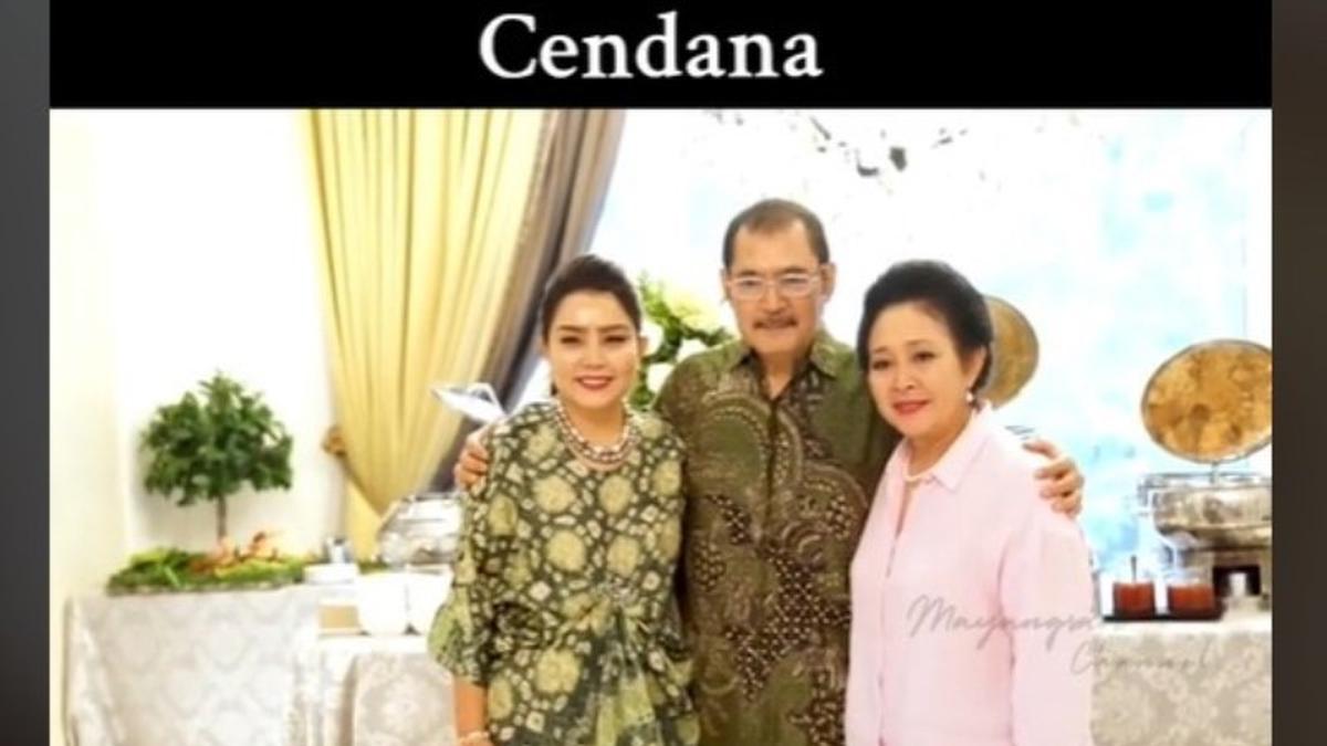 Viral Titiek Soeharto Foto Bareng dan Akrab dengan Bambang dan Mayangsari, Pendapat Warganet Terbelah