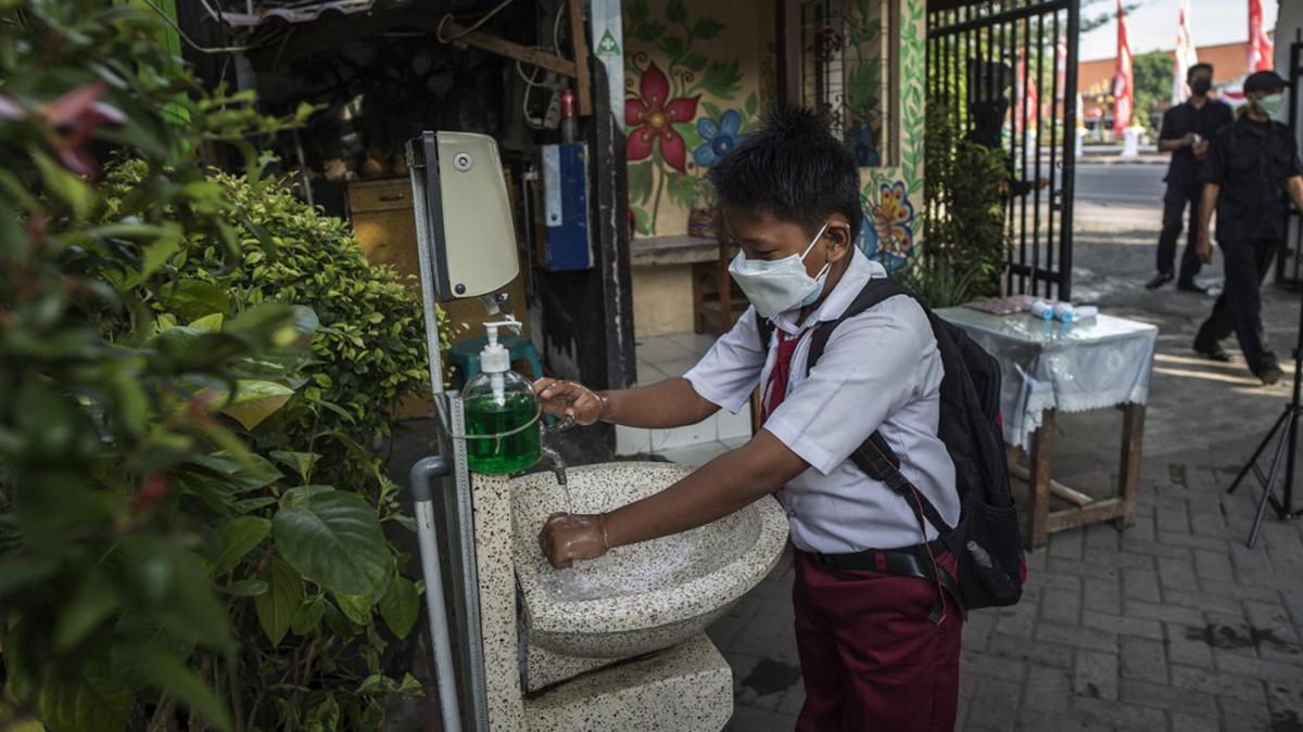 Bangun Akses Air Bersih bagi Pelajar, Kemendikbudristek Luncurkan Roadmap Sanitasi Sekolah 2024-2030