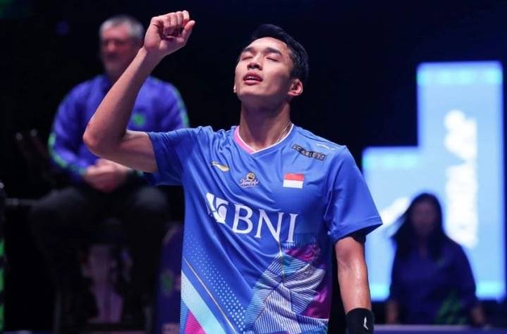 Kepedulian Sosial Jonatan Christie Berawal dari Coach Hendri Saputra