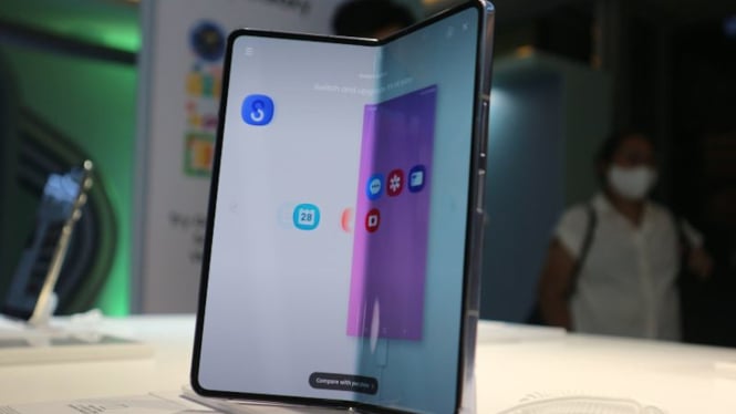 Samsung Bakal Keluarin Ponsel Lipat Murah, Catat Waktunya