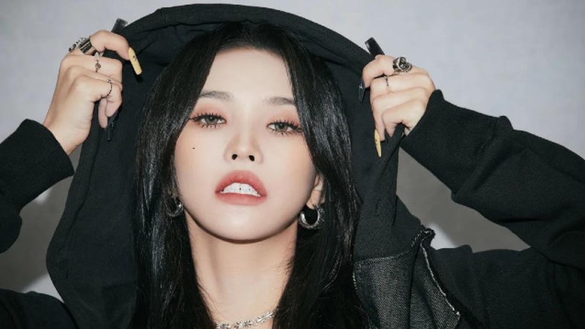 Soyeon (G)I-DLE Terpaksa Hiatus Sementara Akibat Kondisi Kesehatan Memburuk, Ini Kata Agensi