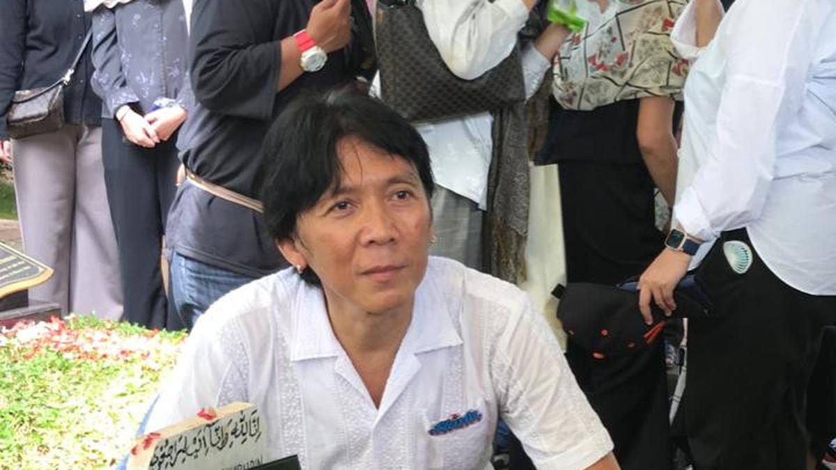 Bimbim Slank Sebut Mendiang Ayahnya Sempat tak Sadarkan Diri Setahun Lalu: Kita Sudah Pasrah, Eh Bangun Lagi Nanyain Lontong