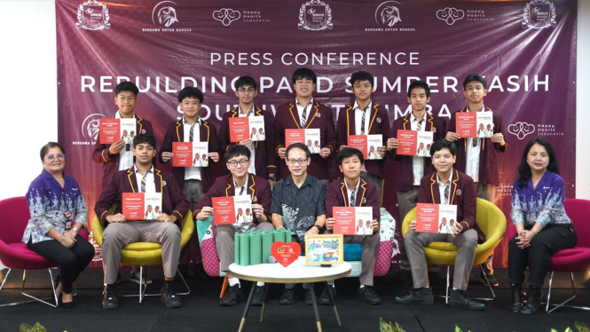 Dorong Kemajuan Pendidikan di Pelosok, 11 Siswa BINUS SCHOOL Simprug Bangun Kembali Sekolah di NTT