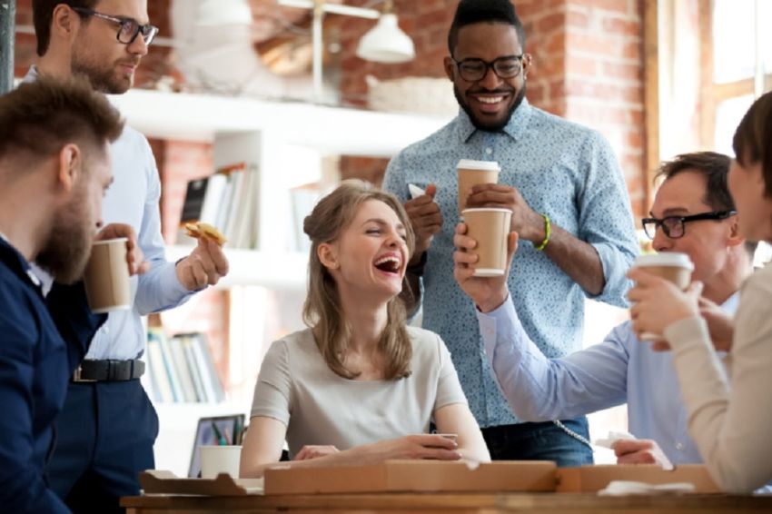 Peran Gathering Kantor dalam Meningkatkan Kebahagiaan Karyawan