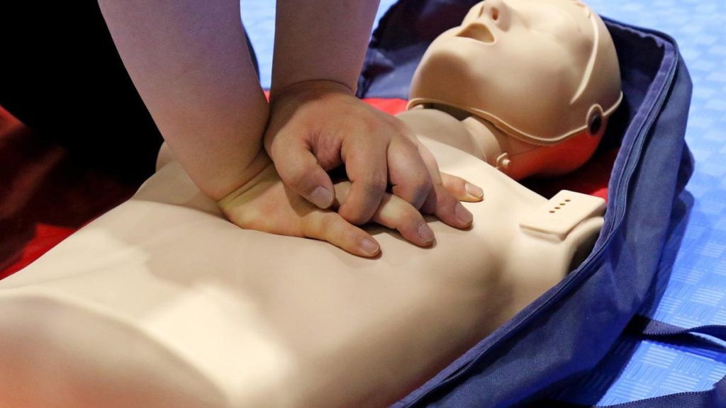 CPR Adalah Menjaga Aliran Darah dan Oksigen, Begini Caranya