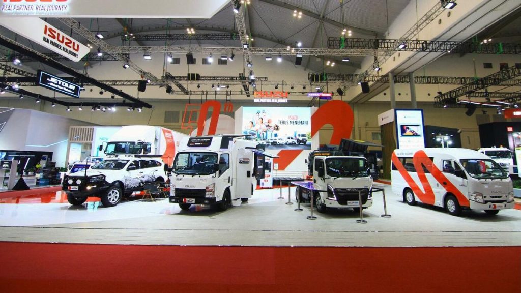 Isuzu Raup Ratusan SPK Selama GIIAS 2024, Elf Jadi Model Favorit