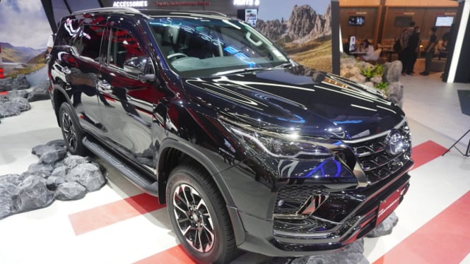 Terpopuler Otomotif: Harga Toyota Fortuner Bekas Awal Tahun, Spesifikasi Honda Vario 2024