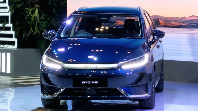 Beli BYD M6 di GIIAS 2024 Jika Belum Terima Unit Sampai 75 Hari Diganti Uang