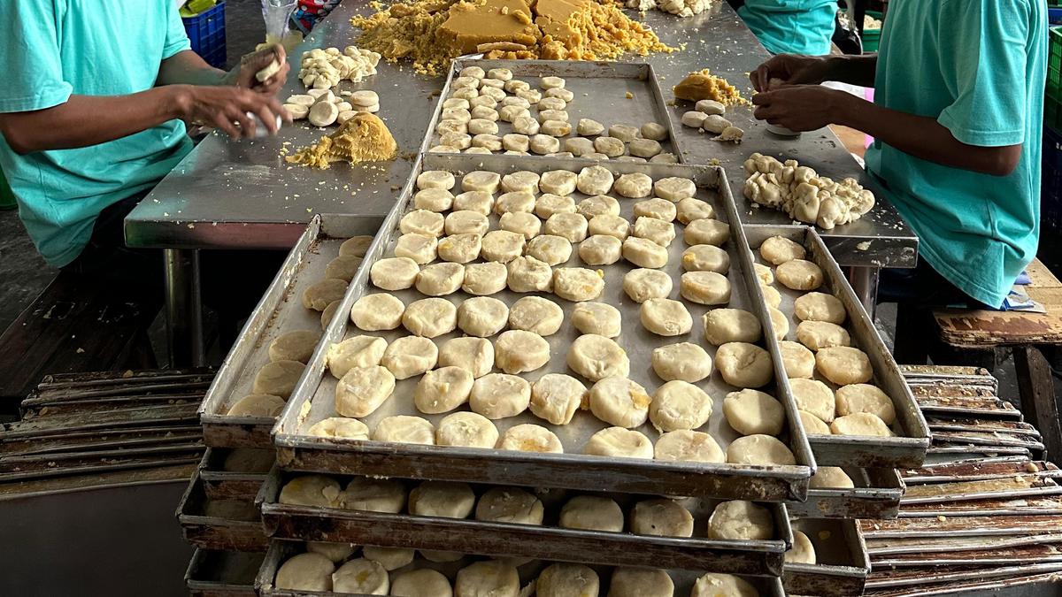 Oleh-oleh Legendaris di Yogyakarta, Usaha Bakpia Ini Makin Berkembang Berkat KUR BRI