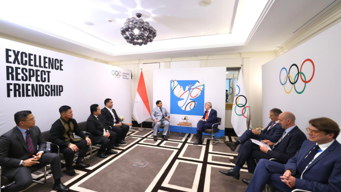 Presiden IOC Beri Penghargaan Khusus ke Prabowo