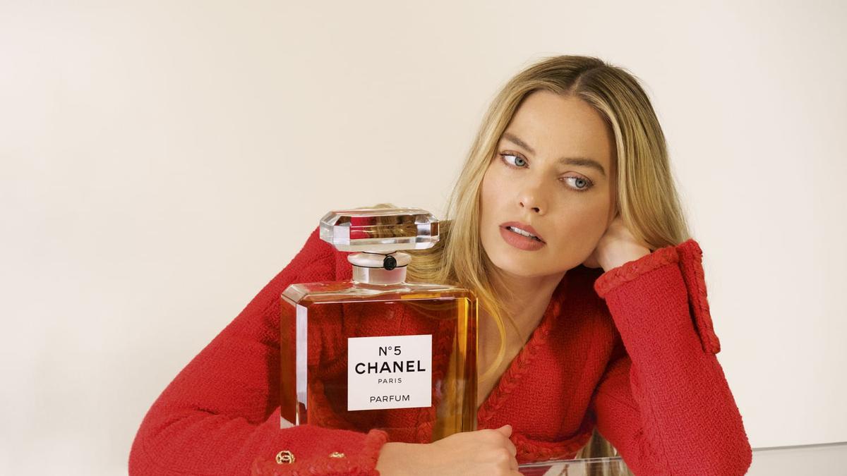 Sang ‘Barbie’ Margot Robbie Terpilih Jadi Wajah Baru Parfum Ikonik Chanel N°5