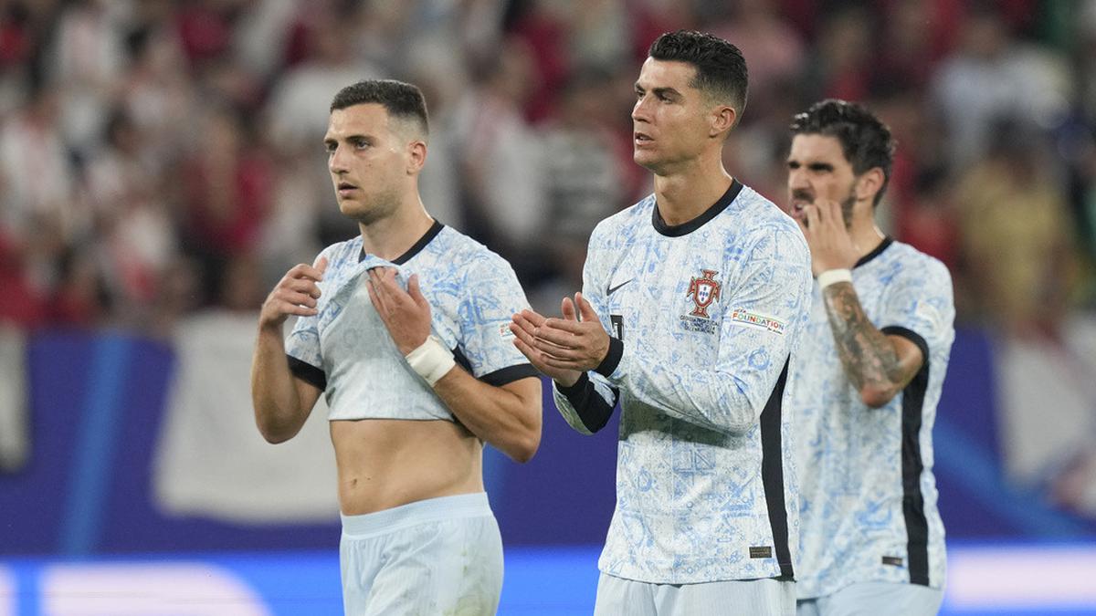 Top 3 Berita Bola: Georgia Bikin Kejutan Taklukkan Portugal, Simak Jadwal Lengkap, Hasil, Klasemen Euro 2024