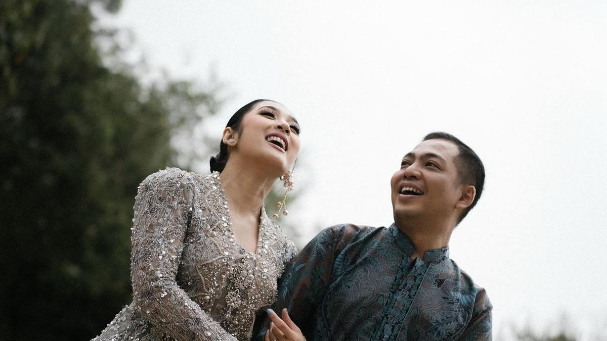 Ade Govinda Resmi Menikahi Indi Arisa dengan 3 Maskawin, Dari Logam Mulia Hingga Uang Tunai