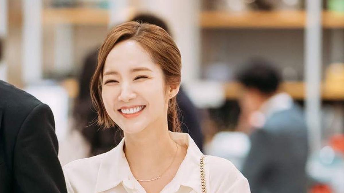 Park Min Young Curi Perhatian Netizen dengan Ikut Ucapkan Menyala Abangku