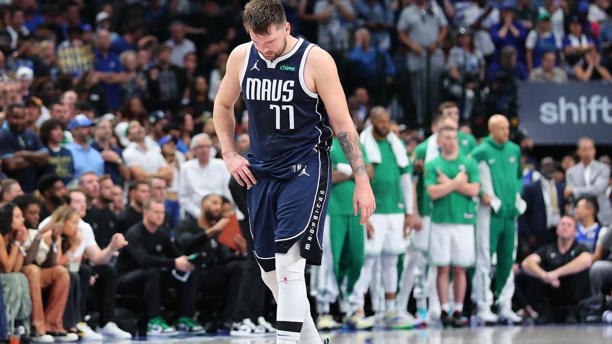 NBA: Kembali Cedera Betis, Luka Doncic Minimal Absen 1 Bulan