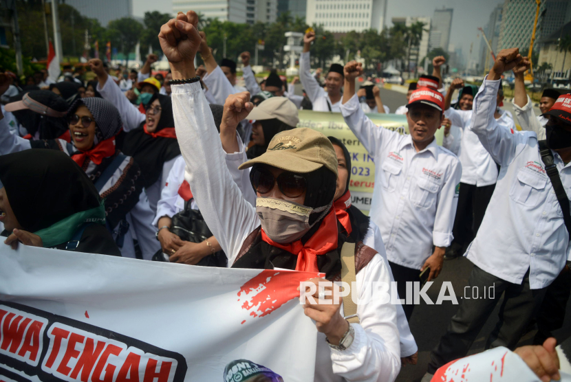 Miris, Rerata Gaji Guru Honorer Madrasah tak Sampai Rp 1 Juta