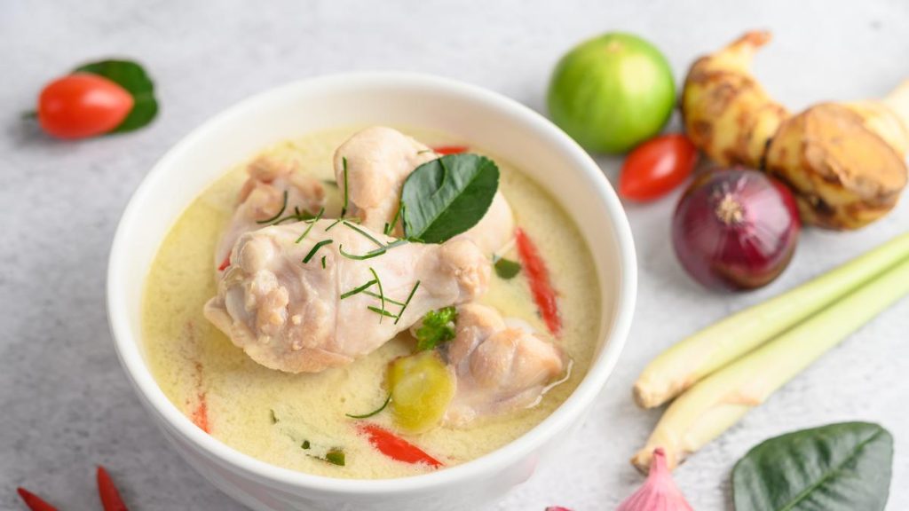 Resep Praktis, Cara Memasak Opor Ayam yang Awet dan Menggugah Selera